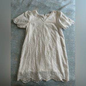 Women’s white summer dress. Size Large or 10-12.